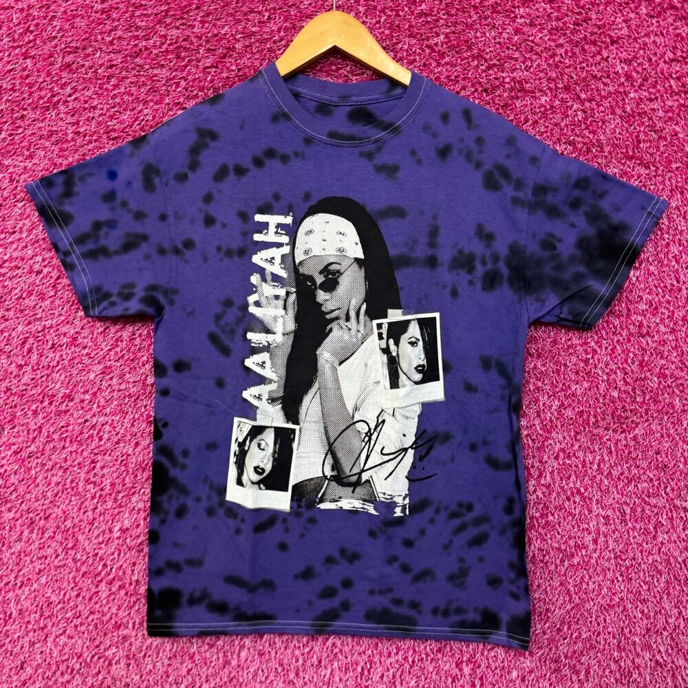 Aaliyah Signed Polaroid Collage Queen of Urban Pop Tie Dye M